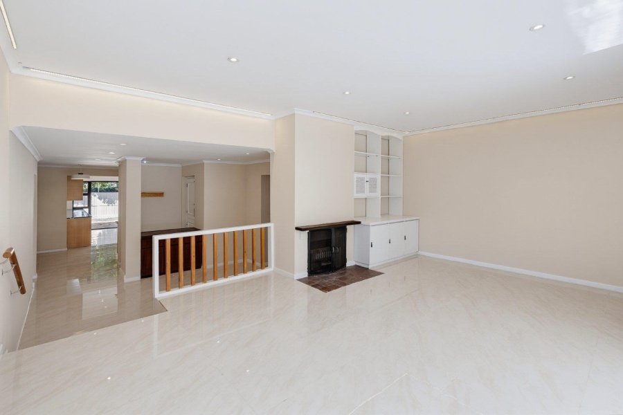 4 Bedroom Property for Sale in Hout Bay Western Cape